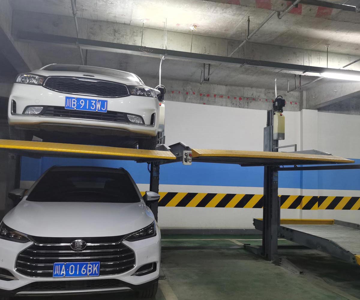 兩層升降橫移式停車設(shè)備租賃